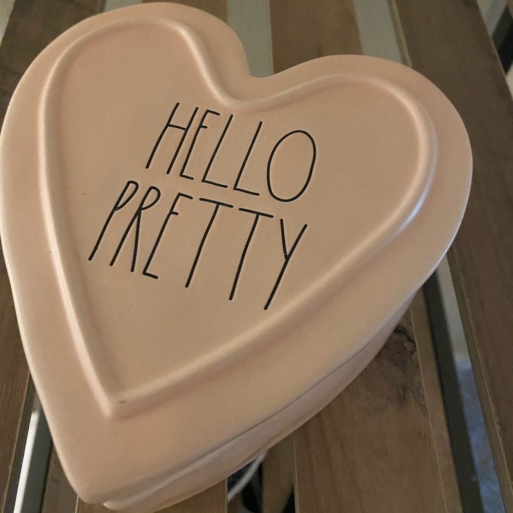 NWT Rae Dunn Hello Pretty